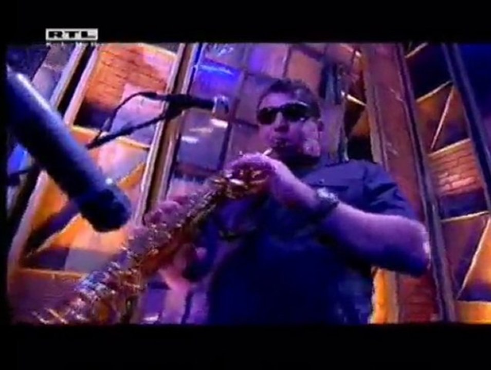 Ismerős Arcok - Kerítést bontok Fábry show