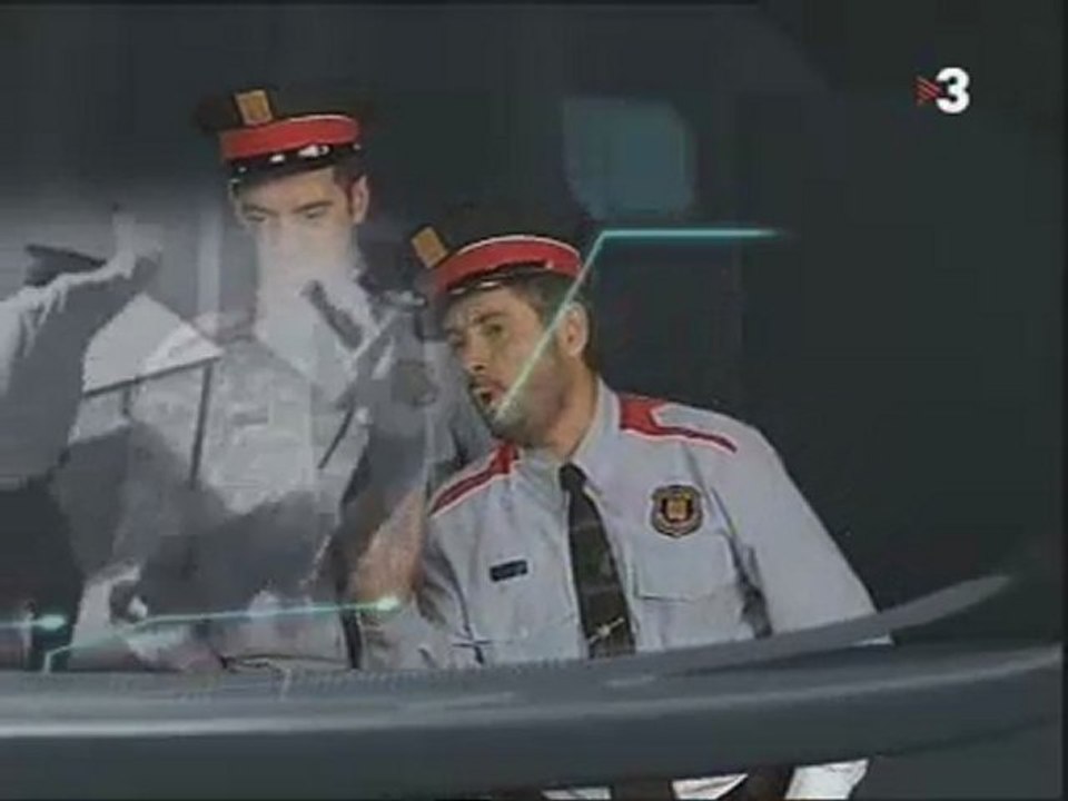 TV3 - Polònia - Saura vigila la càmera de la comissaria