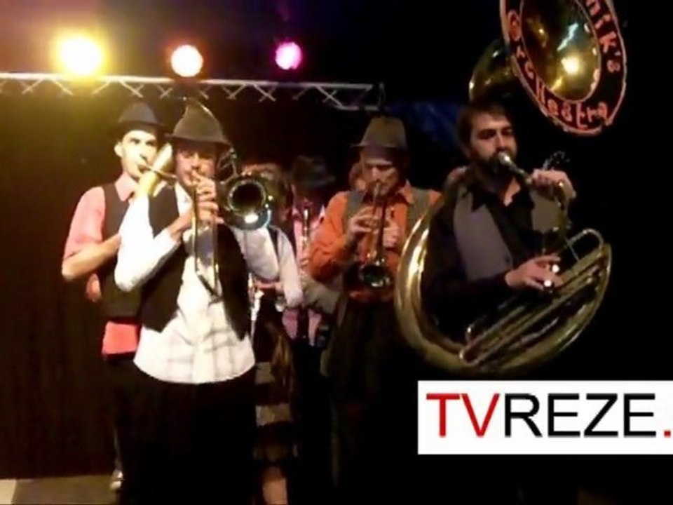 Fanfares (away) 2011