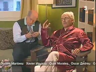 TV3 - Polònia - Els expresidents miren l'agenda del mòbil