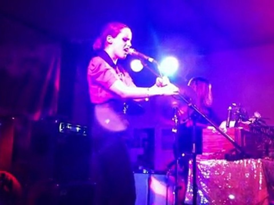 Anna Calvi - Desire