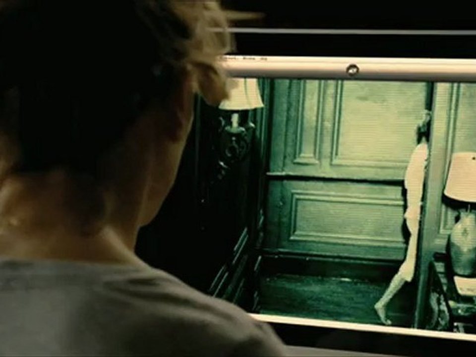 The Resident (2011) TRAILER [DVDRip]