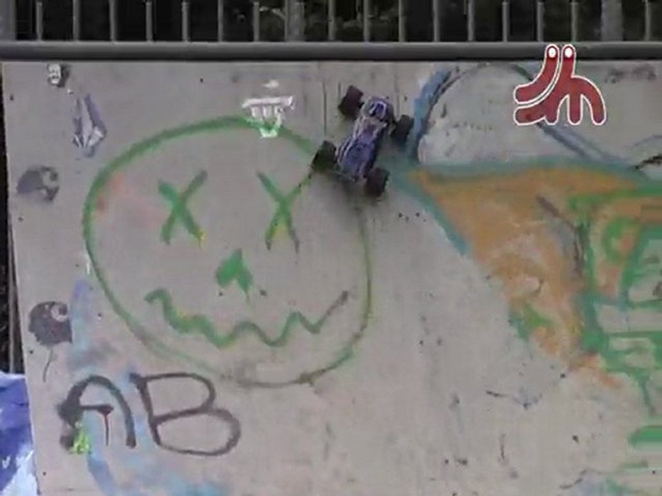 E-Revo vxl 1/16 Traxxas -- Brushless -- jjmstore