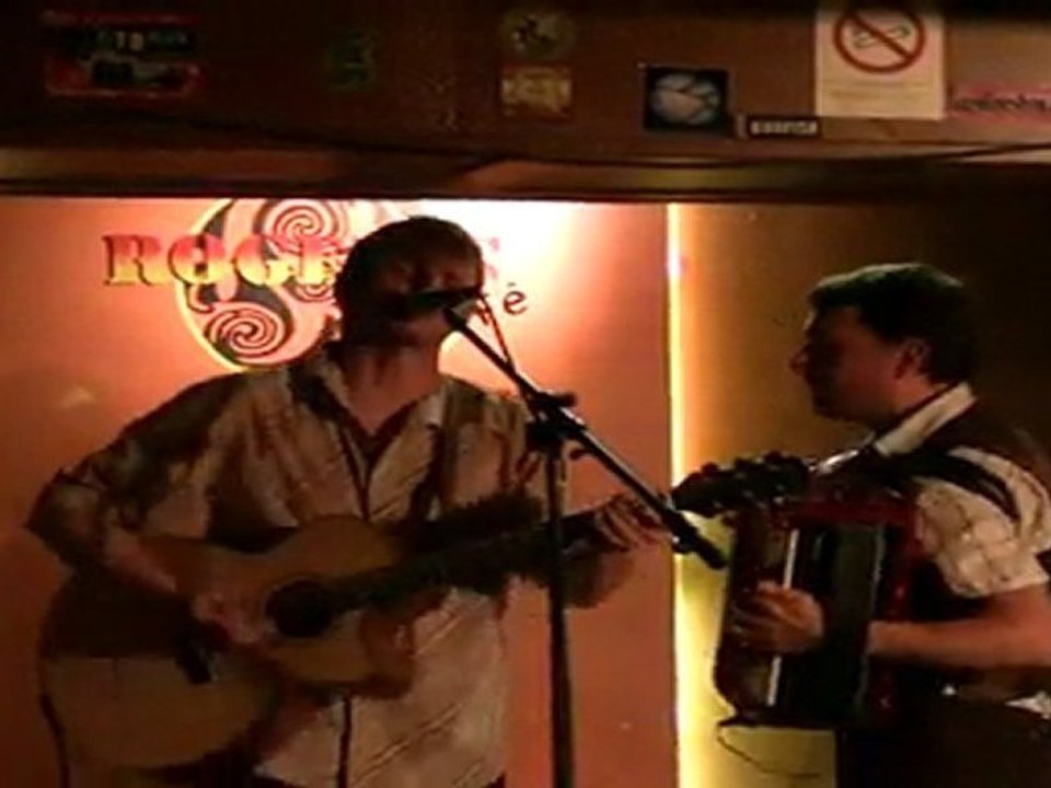 Petit HoMme "les amants de mai" au Roger's Café Belfort ( 90 )