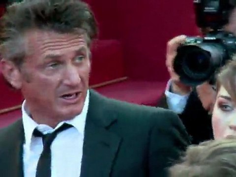 Cannes: Sean Penn monte les marches pour This must be the place