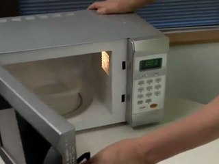 How To Master Cleaning A Microwave