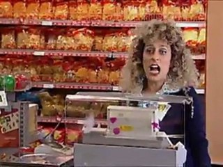 TV3 - Vinagre - L'Eli i la Yeni es barallen al súper