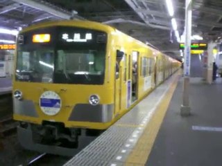 西武3000系　東京富士大学ラッピング　3015F　小平を発車