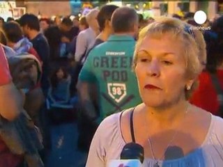 Bir yanda protesto, diğer yanda sandık