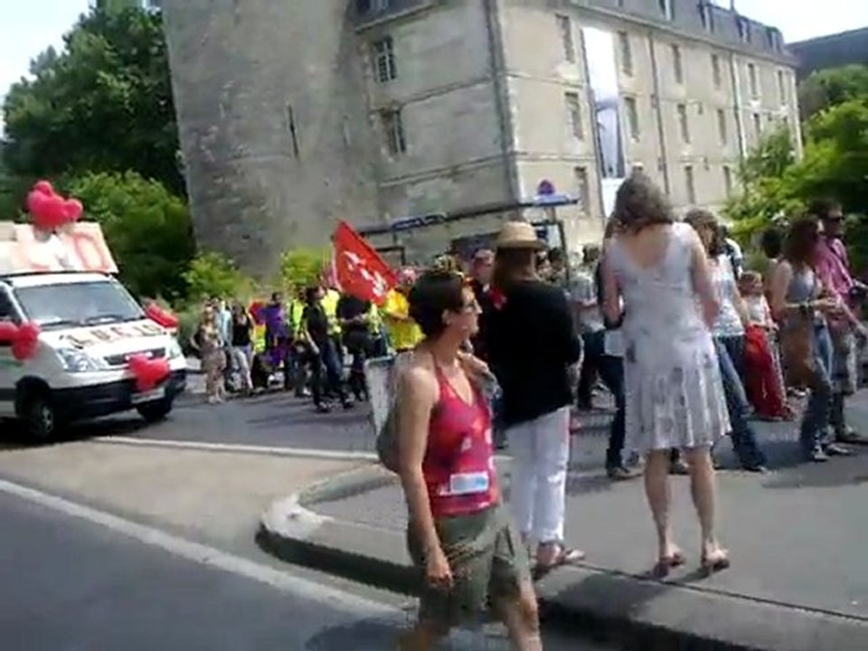 gay pride de Tours 2011 part 1