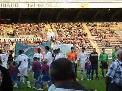 Entrée des joueurs avec les U11 et U9 de l'ESDN