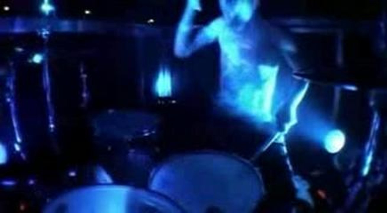 solo bercy travis barker