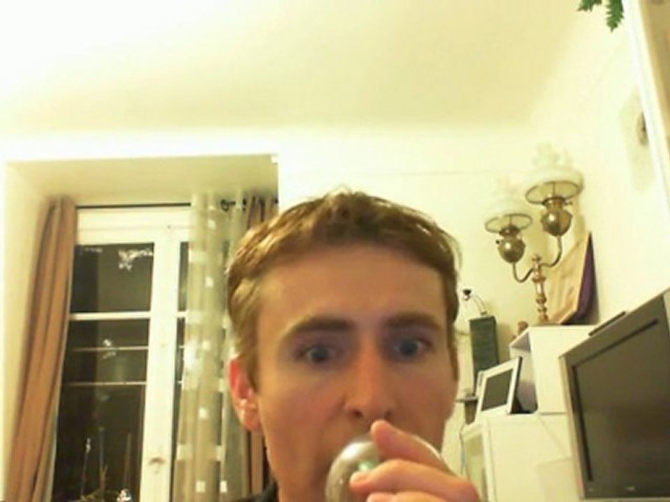 Wiwi égratigne "la garde meurt mais ne se rend pas"