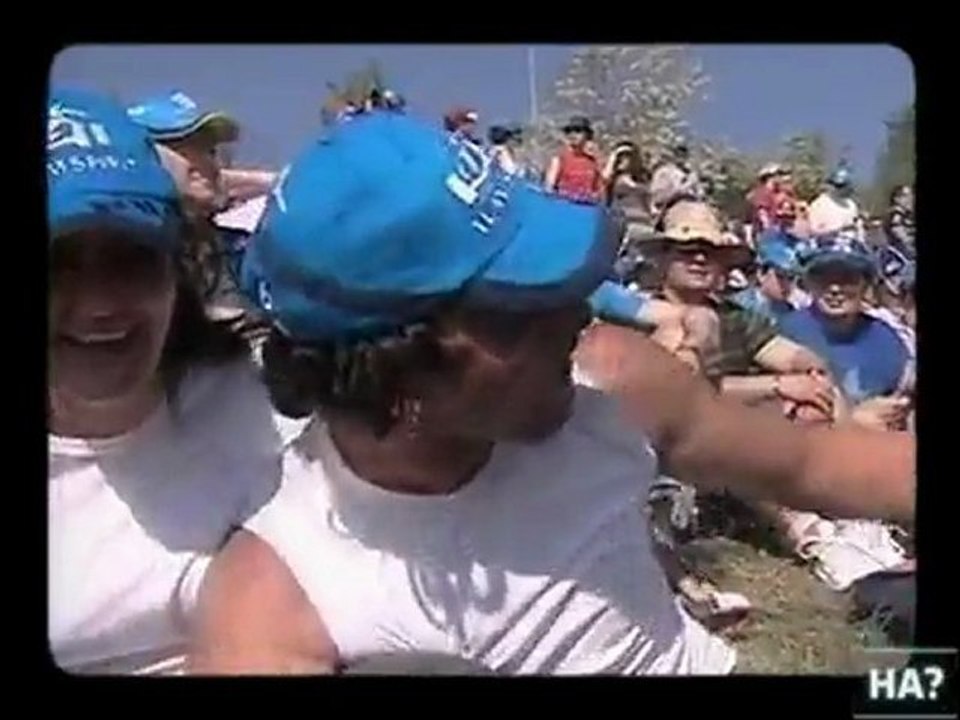 TV3 - APM? - L'"Homo APM?" enmig d'un embús