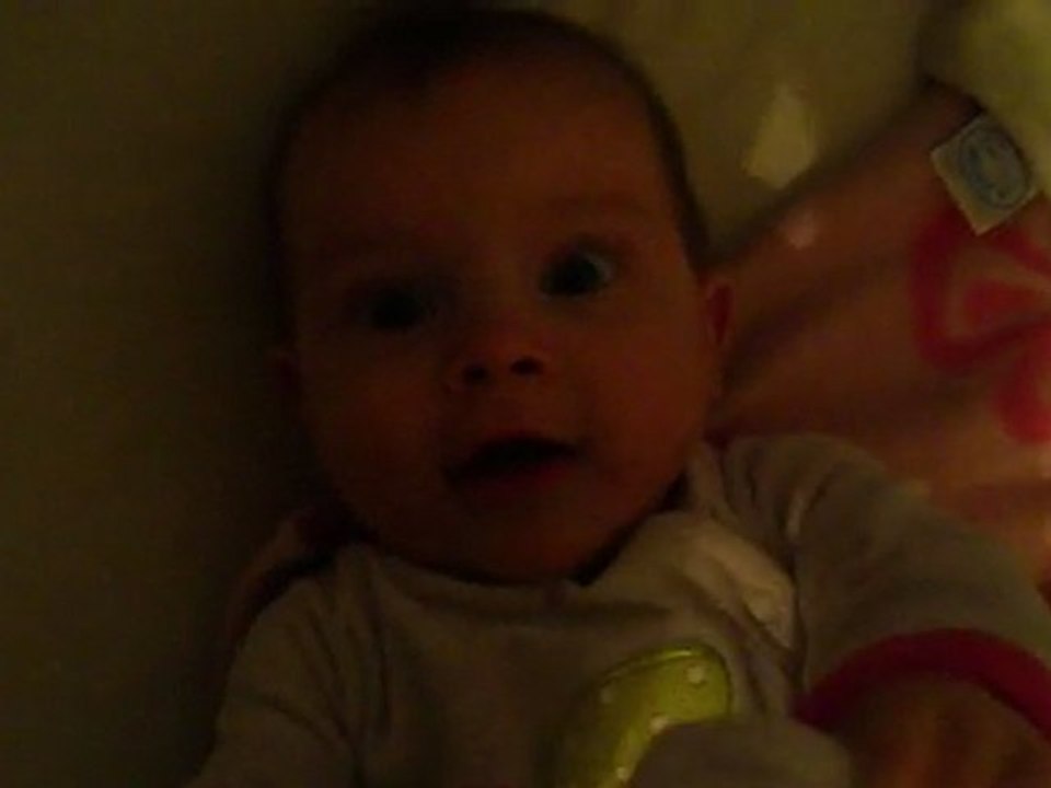 Zoé dit papa, 8mois 2j