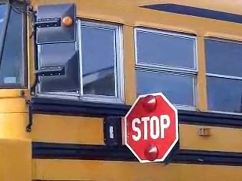 gocanada 20110522 Gabriel prend le School Bus N°5