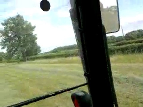 Andainage avec john deere 5720 et andaineur agram