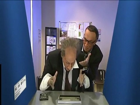 TV3 - Crackòvia - Núñez fa un donatiu a La Marató