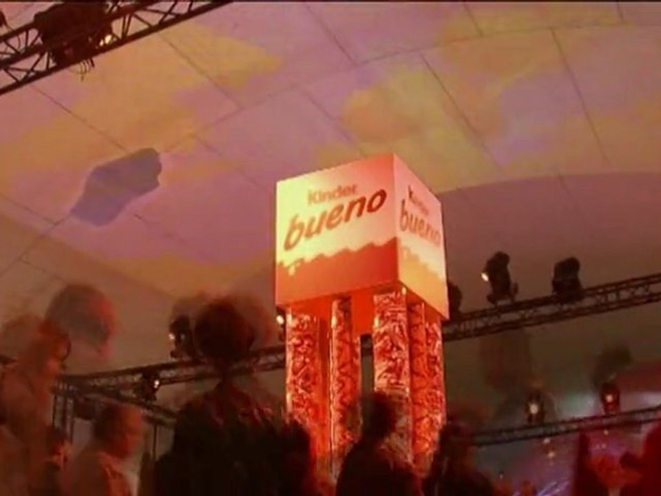 Kinder Bueno fête ses 20 ans - Gare d'Auber