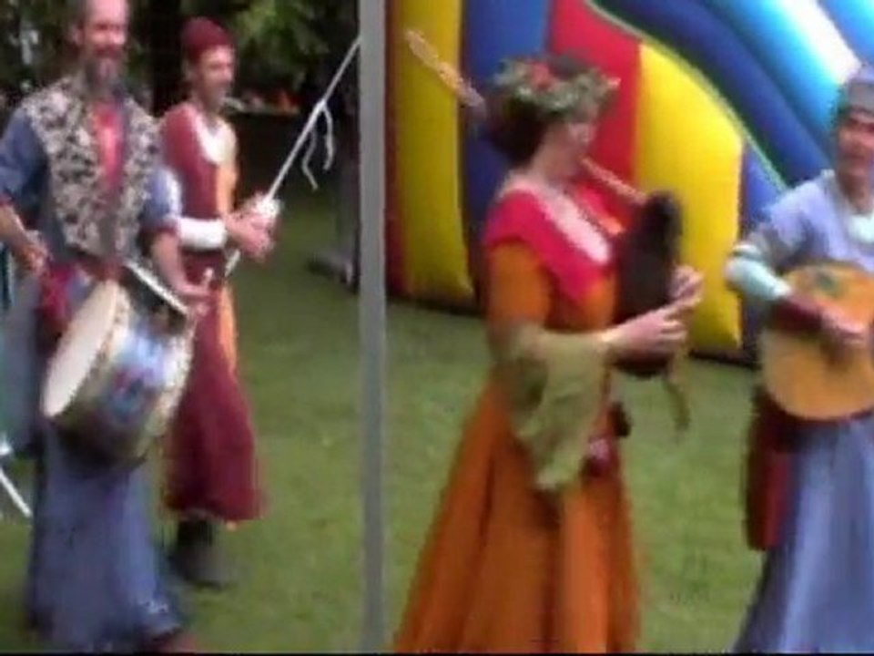 Atelier cerf volant aux montgolfiades 2011