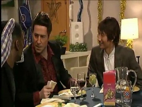 TV3 - Crackòvia - El raïm de Cap d'Any de Guti i Ramos