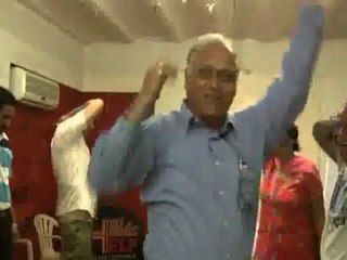 Laughter Yoga - Laugh Your Way To Good Health Part 4.wmv