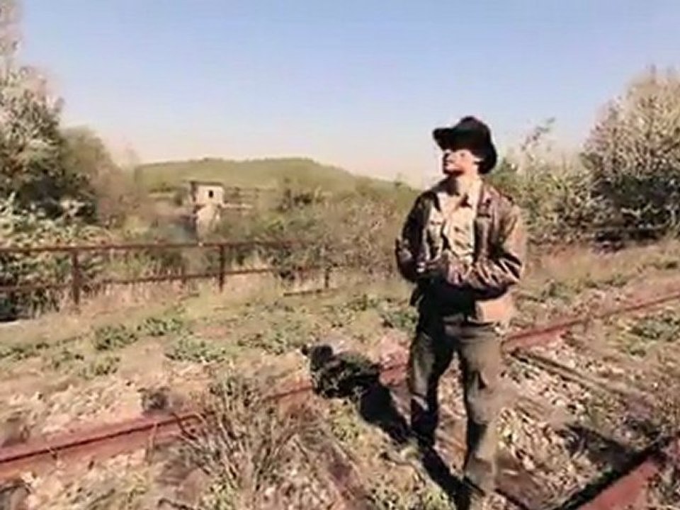 Enerve pas  l'aventurier sinon bagarre assurée !