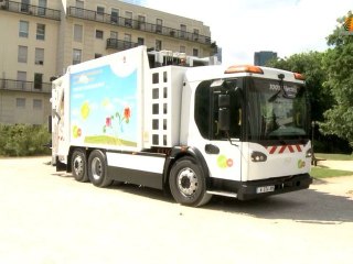 Inauguration de l'entrée en service de la première benne à ordure 100 % électrique