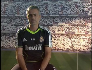 Ο Μουρίνιο ευχαριστεί τους οπαδούς της Ρεάλ