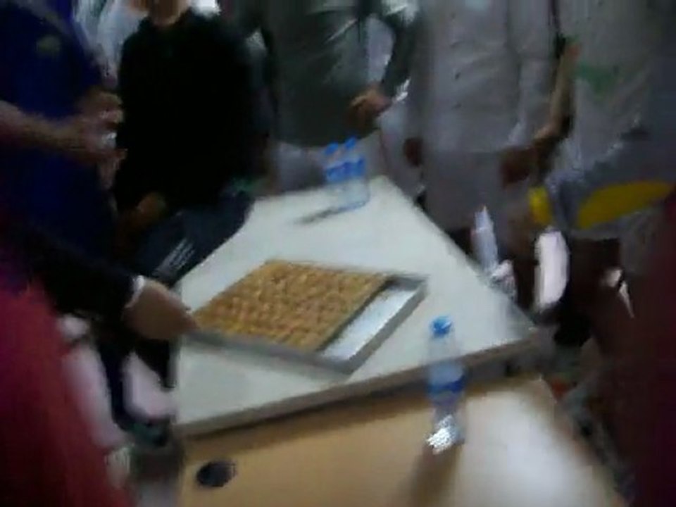 OĞULBEY TAKIMININ TATLI İKRAMI 22.05.211 027