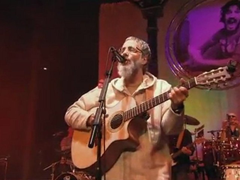 Yusuf Islam (Cat Stevens)  - Man With No Country (London  2007)