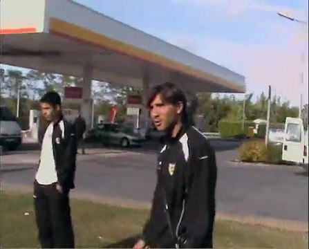 moment de détente de L'a cc Cambrai sur une aire de repos de retour de Boulogne SUR MER