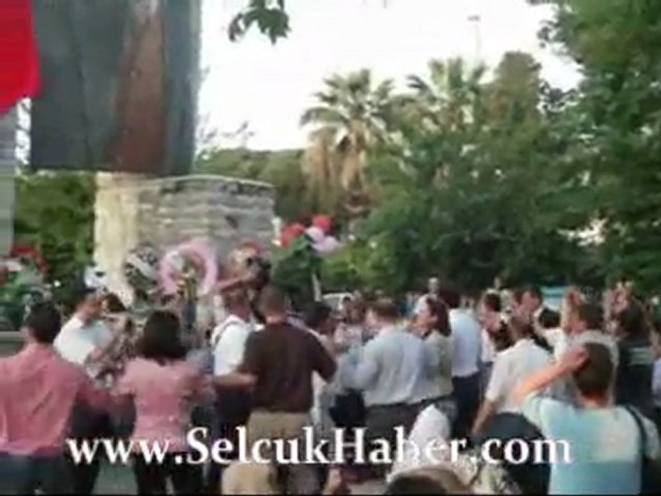 Selçuk Rumeli göçmenleri Derneği Açıldı