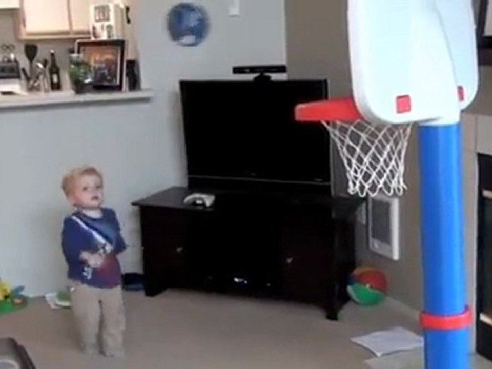 enfant-2-ans-basket