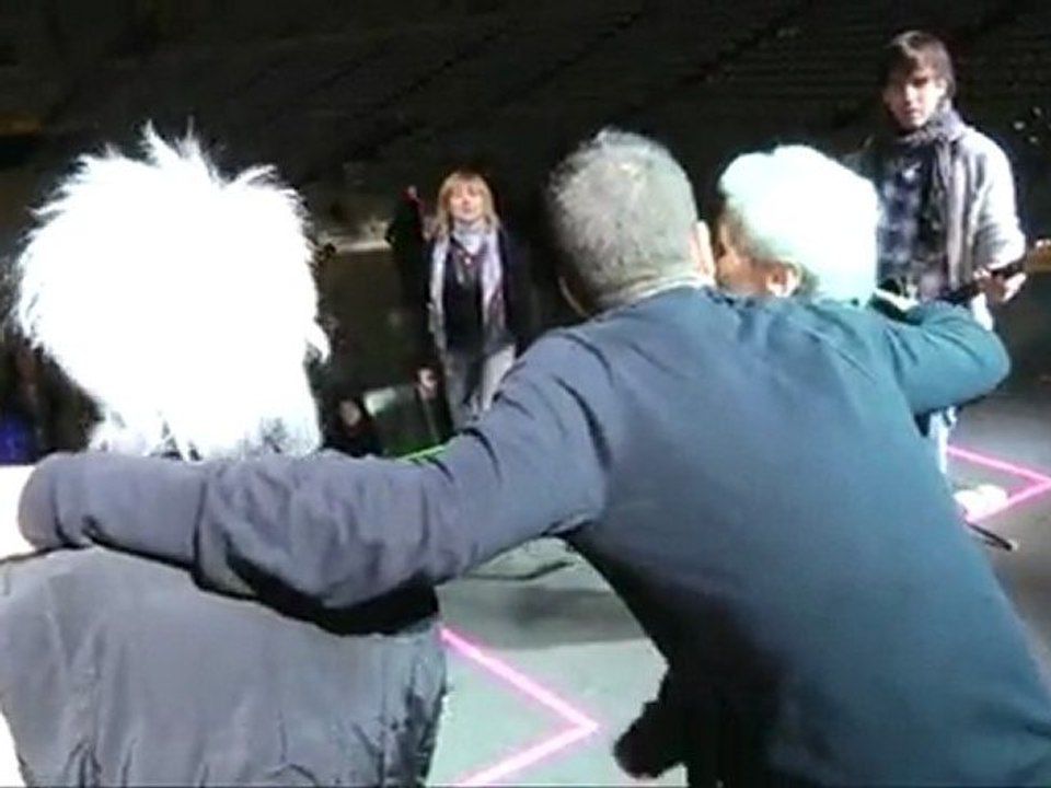 TV3 - Casal Rock - El Canto del Loco "Zapatillas"