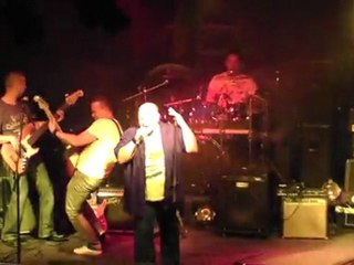 DELUXE - "Walczę" live Graffiti Lublin 20.05.2011