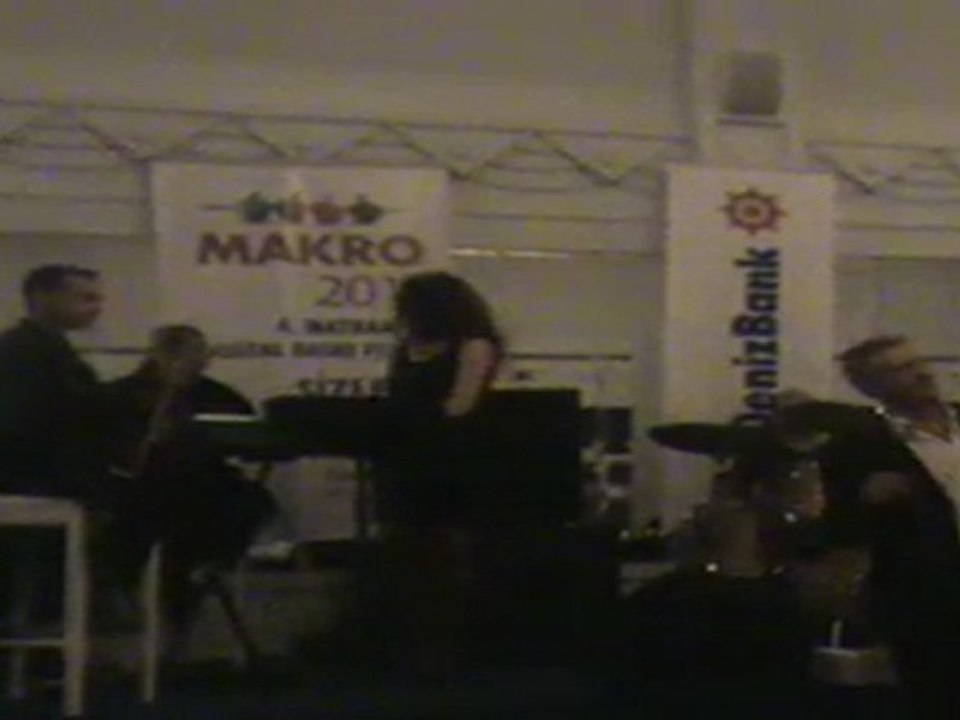 Geceden Görüntüler (Muhtar İsmet)