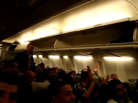 Bu dünyayı yakarız senin için (Uçakta) - 220511