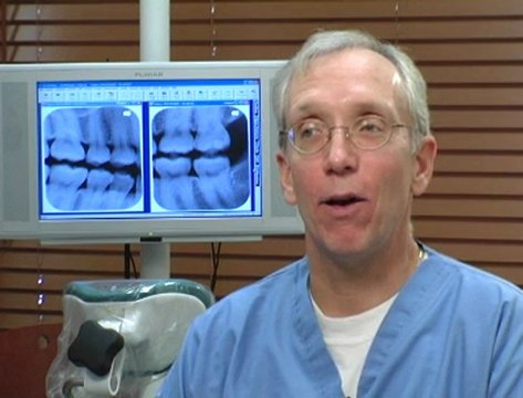 Flossing & Healthy Teeth SmilesofSkokie.com