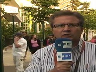 Nadal comienza con "despistes y nervios"