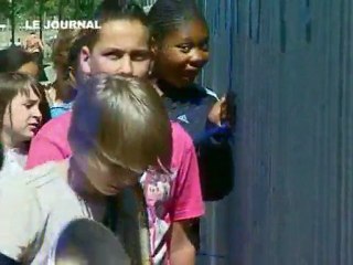 Des jeunes réunis autour des cuivres (Nantes)