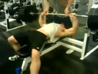 Poseidon Massive 18 Year old Benches 500+ lbs