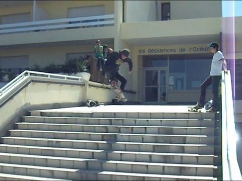 11 stairs 14 years old skateboarder