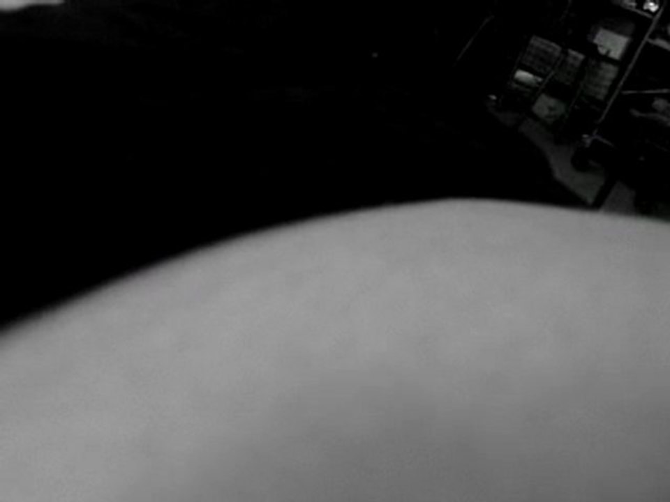 Mon Tit coeur qui montre enfin la bosse qui fait quand y bouge. =Pp