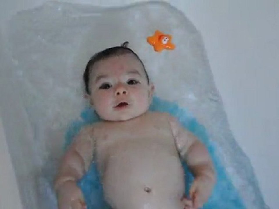 2011-06-amael_8eme_mois (2)