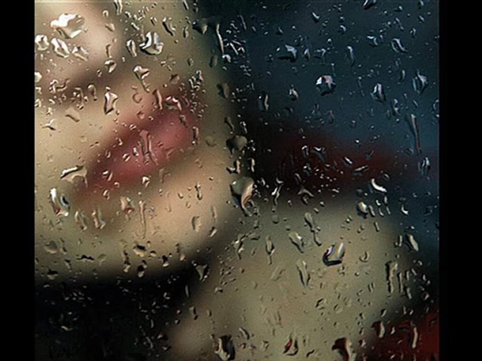 naşide göktürk  - bende kalmadım  anlamak için  SESSİZLİĞİN ÇÖZÜM DEĞİL  UZAKSIN OLMADIĞIN KADAR