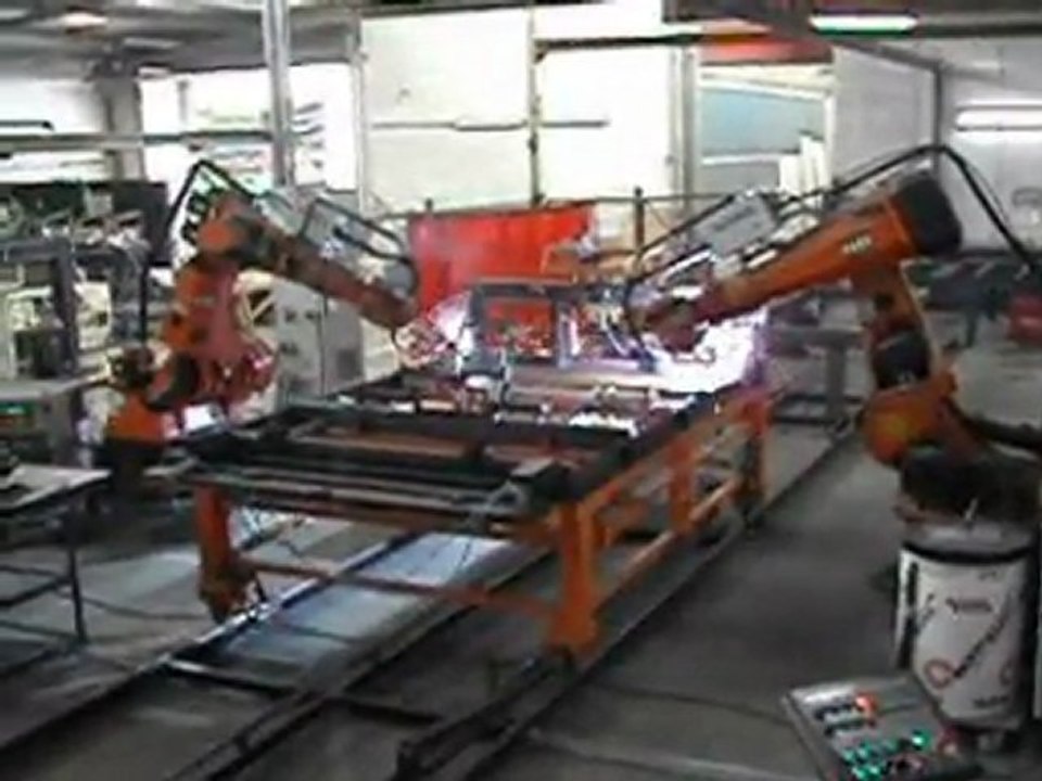 Robot saldatura KUKA http://www.reprobots.it