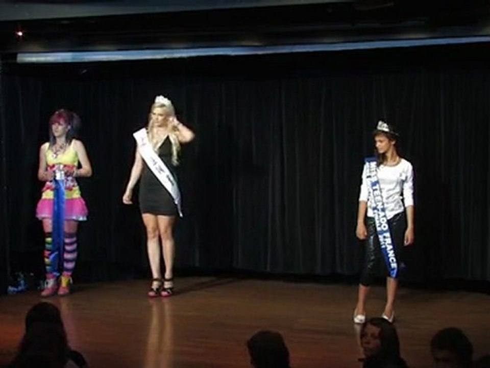 Caroline jury à Miss Teen-Ado France 2011