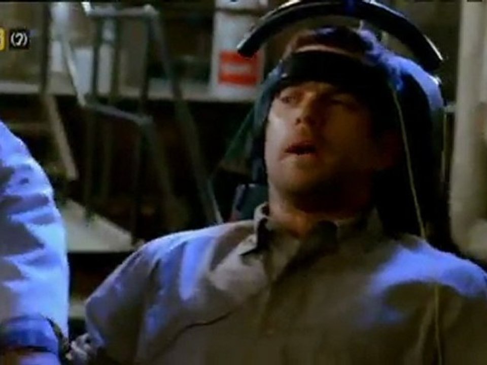 TV3 - Dijous, 23.00, a TV3 - Paràsits i converses amb morts, a "Fringe"