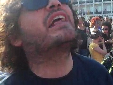 Πολίτης στο Σύνταγμα